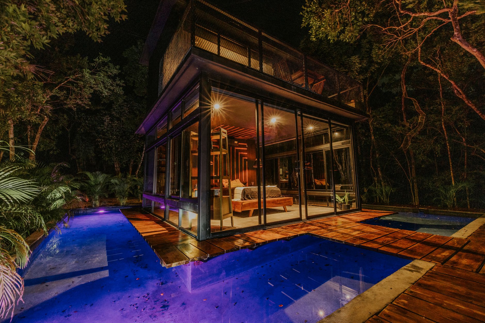 Ecolodge luxuoso integrado à floresta Amazônica